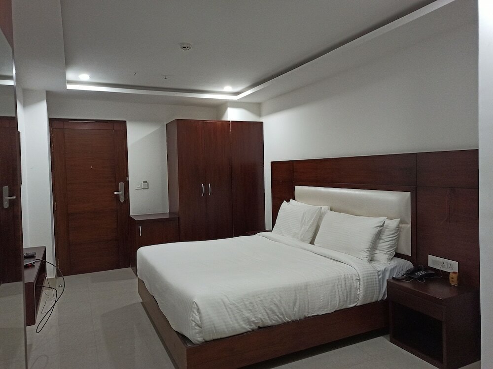 Фото Hotel Autumn Crocus - A Boutique Hotel