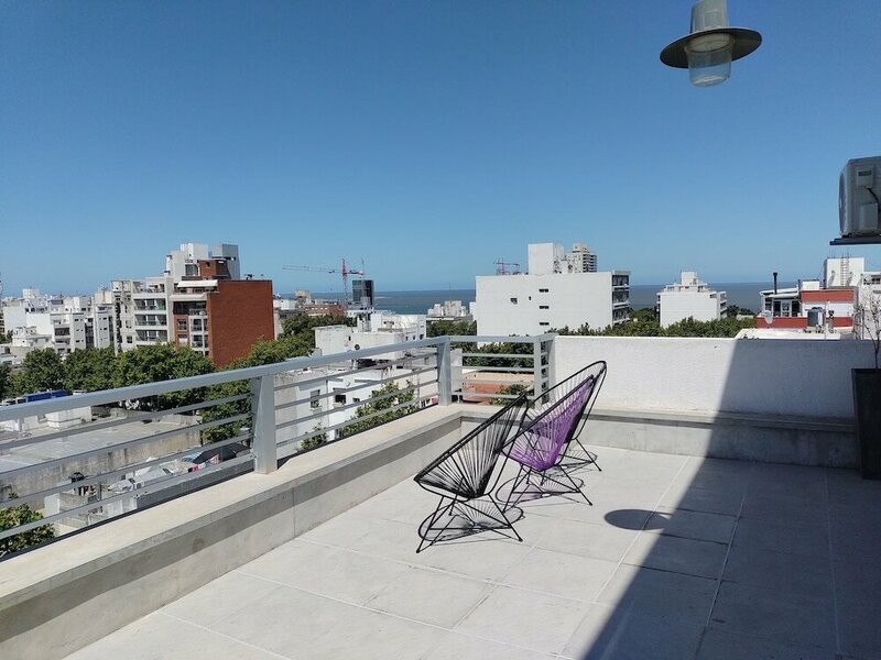 Гостиница Quijano Apart & Suites в Монтевидео