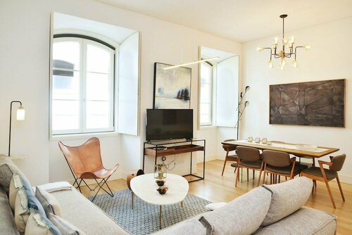 Trendy Chic Apartment