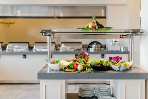 Гостиница Olivia Palm Hotel в Кирении