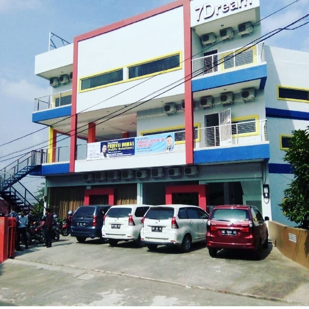 Hotel 7 Dream Hotel, Palembang, photo