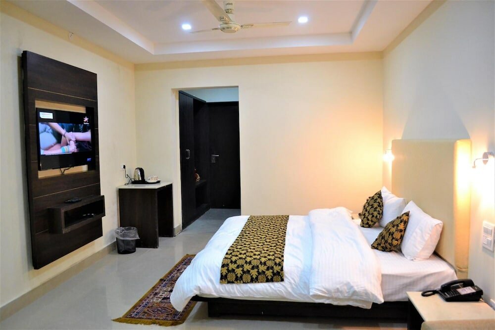 Фото Dal Lake Resort