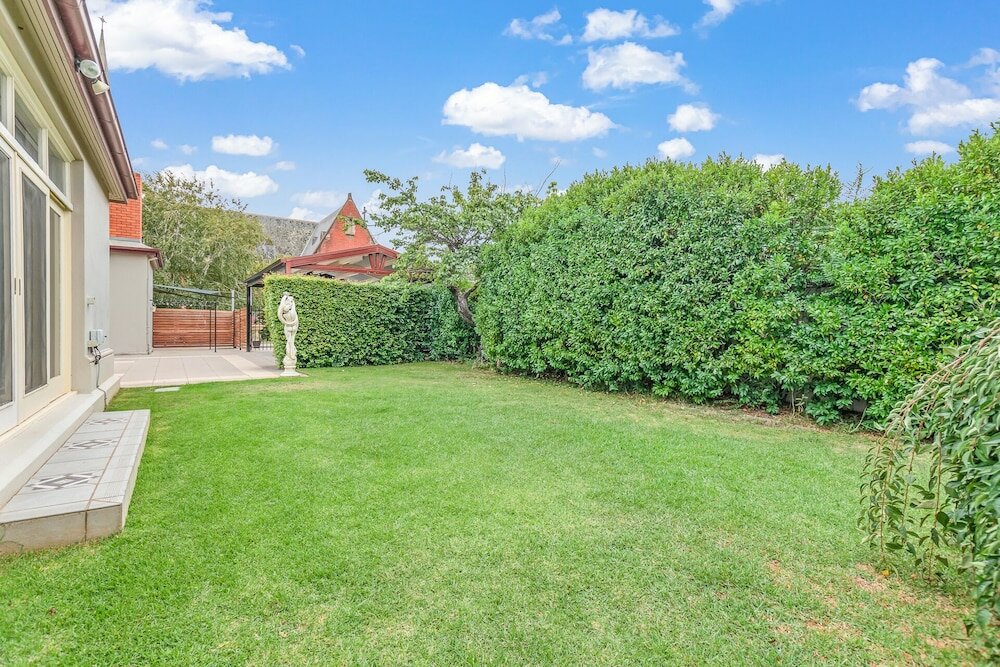 Фото Clocktower Suites