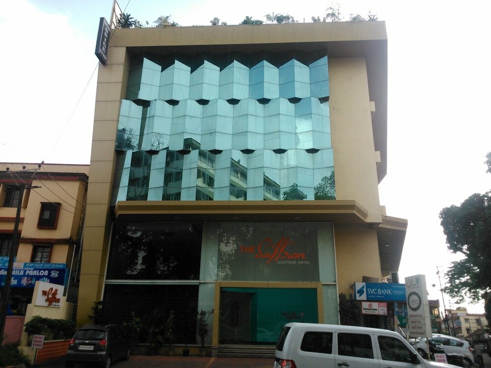 Фото Srinivas Saffron Hotel