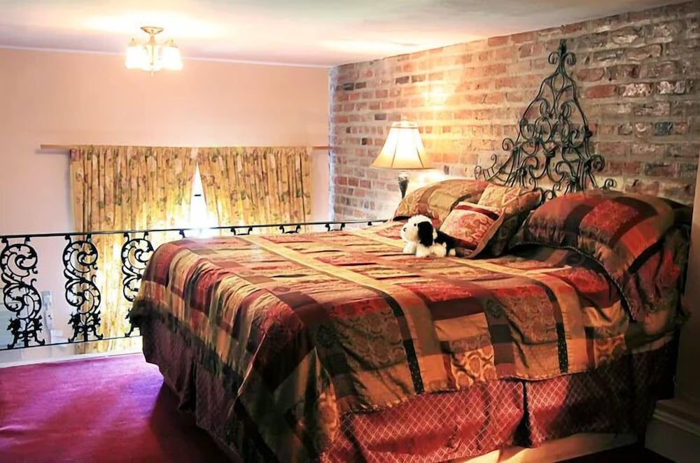 Фото The Olivier House Hotel