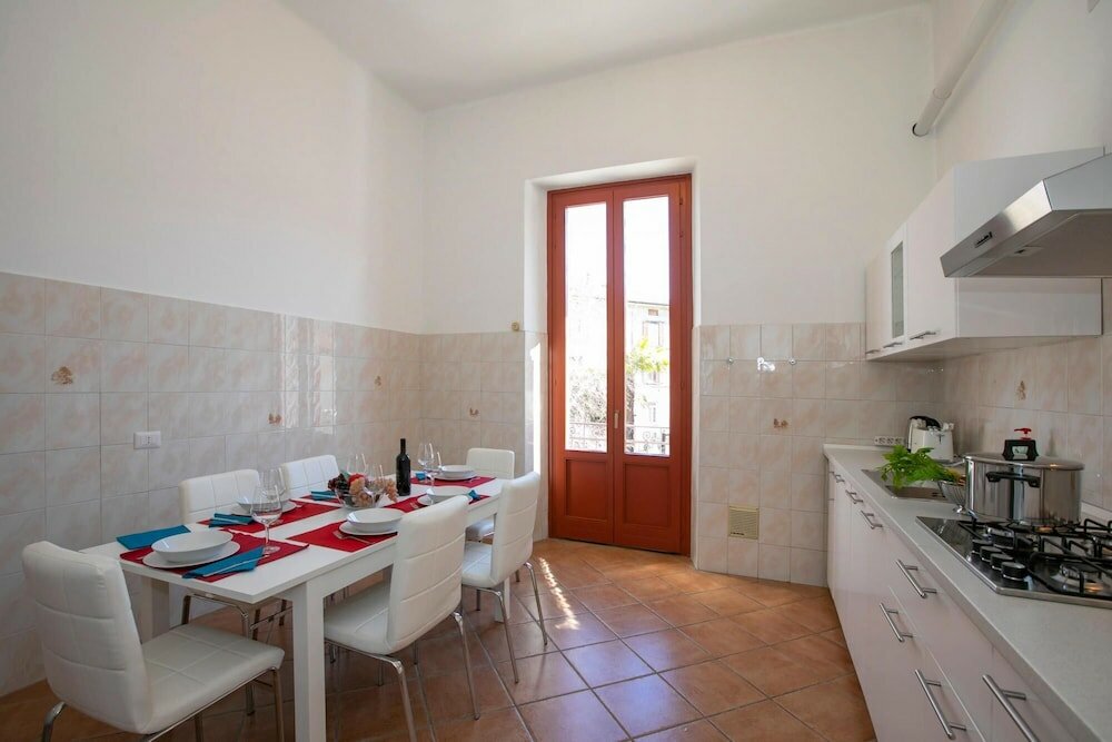 Фото Residenza Gardenia Lake View Luino Center