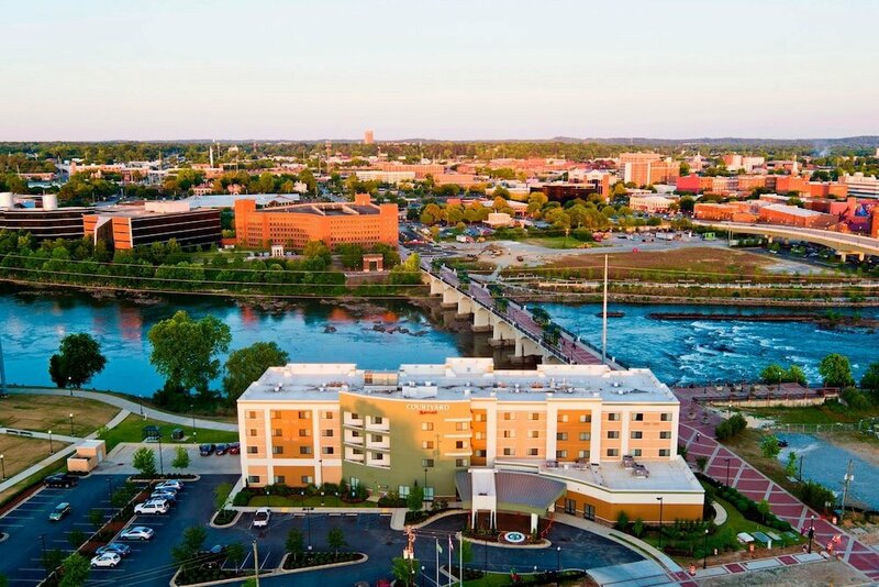 Гостиница Courtyard by Marriott Columbus Phenix City