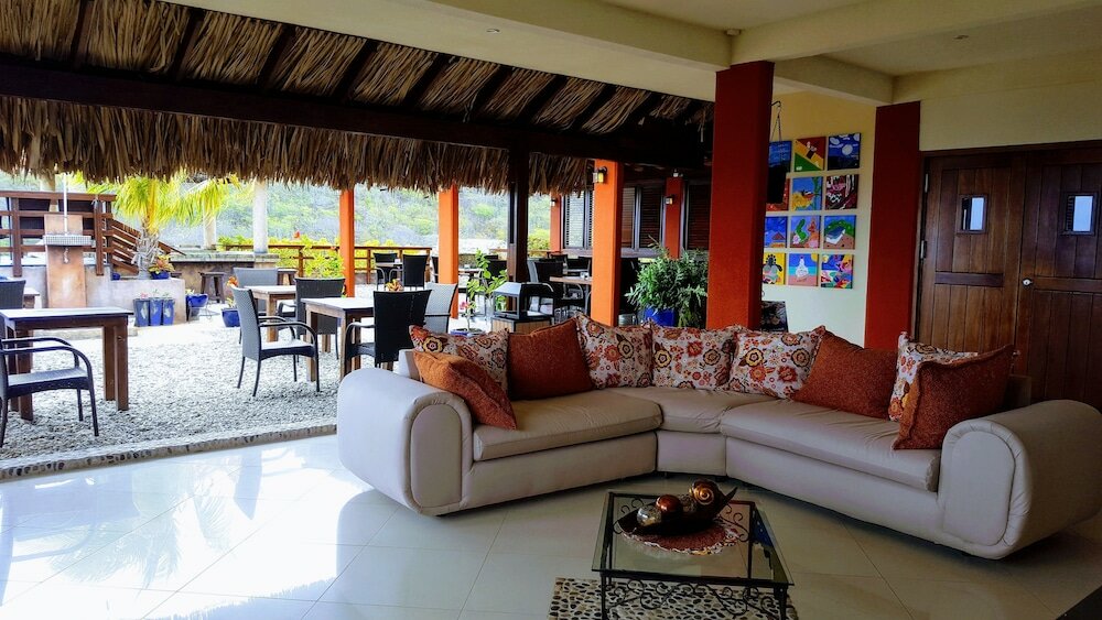 Фото Punta West Bed & Breakfast