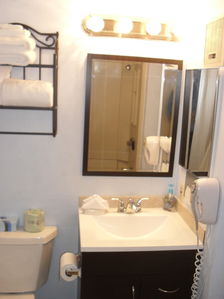 Фото The Victorian Condo by Ab Sea