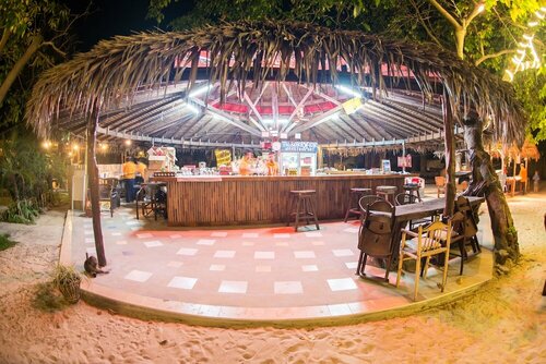 Гостиница Phi Phi The Beach Resort