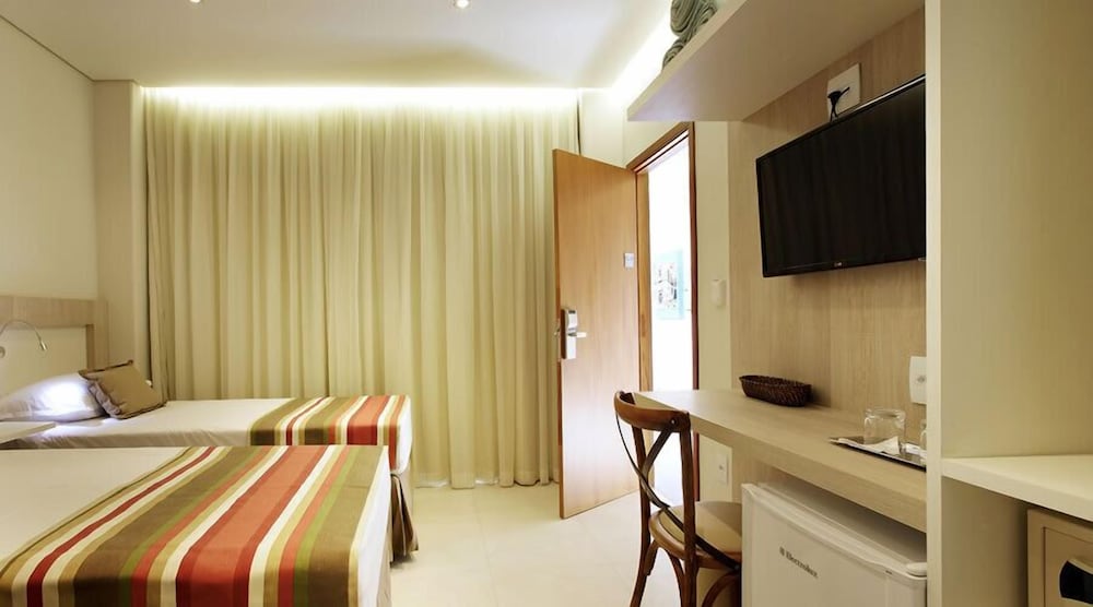 Фото Lirio D'Agua Hotel