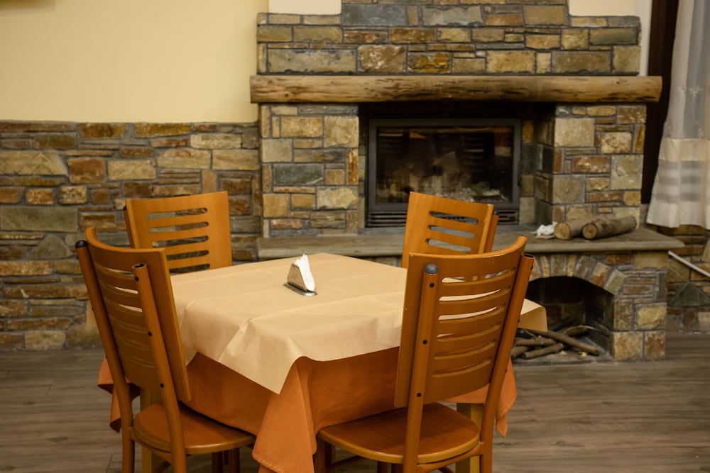 Фото Hotel Defkalion