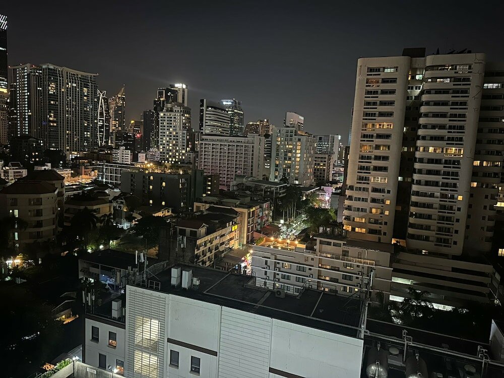 Фото Omni Tower Direct Rooms Sukhumvit Soi 4