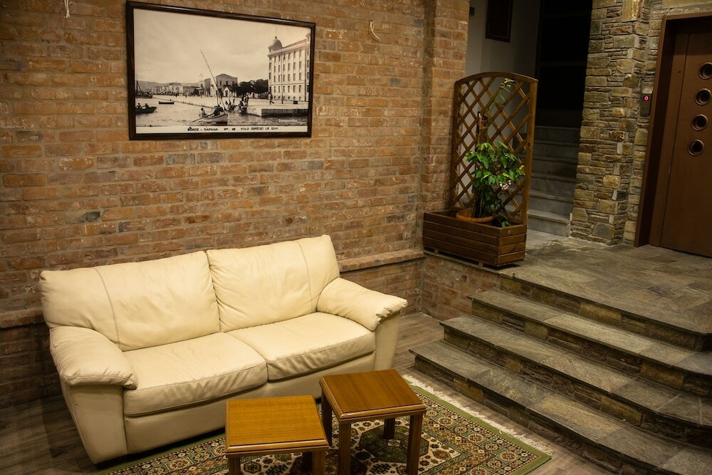 Фото Hotel Defkalion