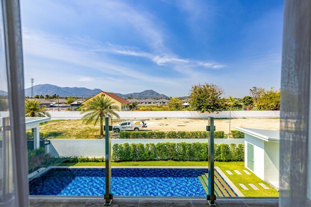 Фото Modern 3 bedroom Pool Villa Pg19