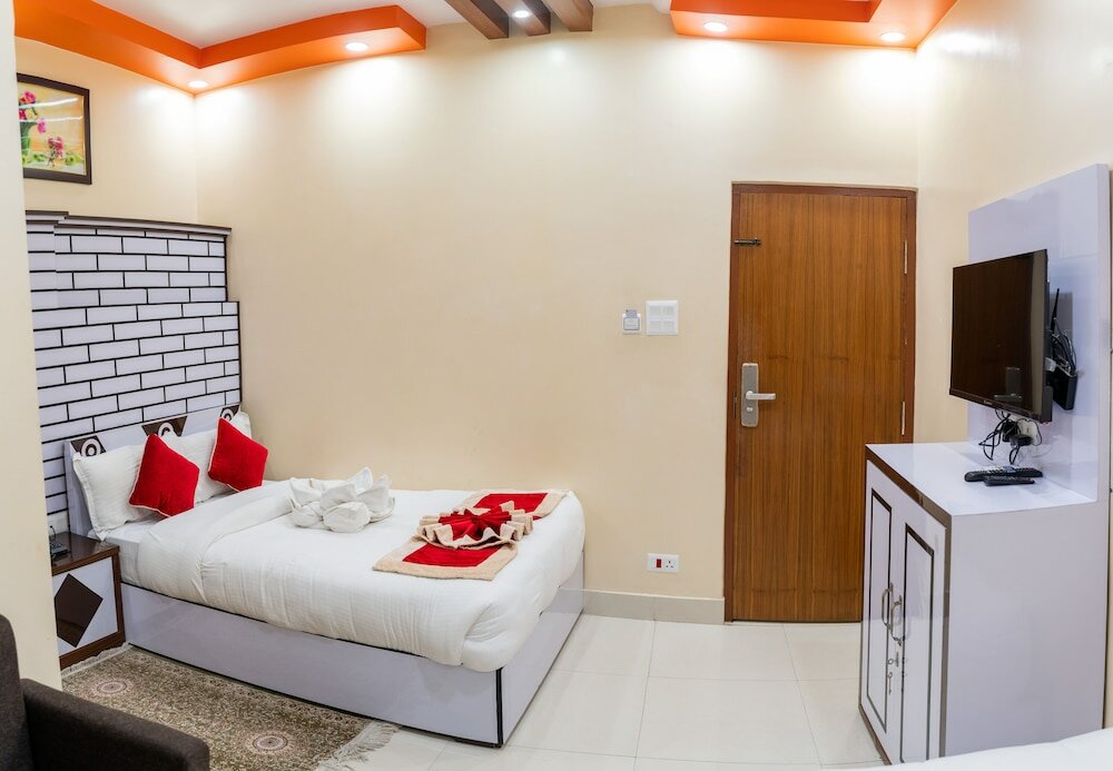 Фото Hotel Janmabhumi