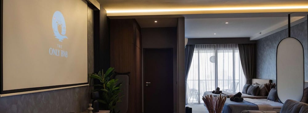 Фото The Landmark by The Only Bnb