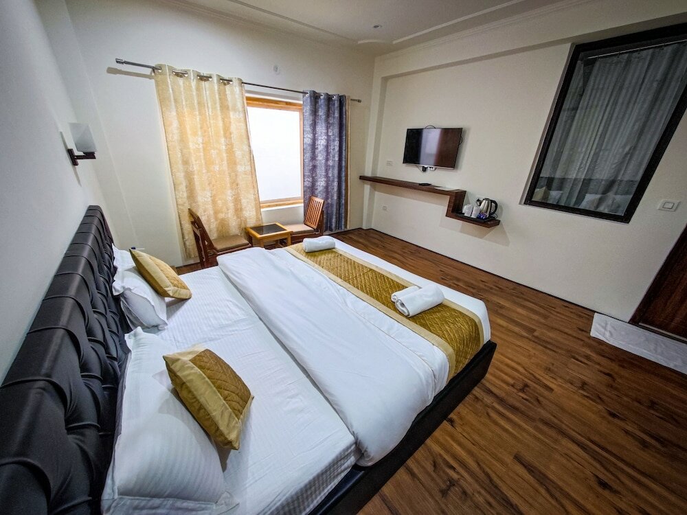 Фото Hotel Hill Top Heaven