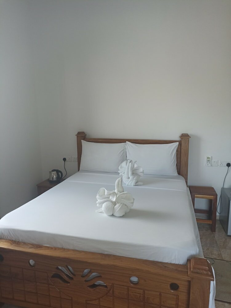 Фото Fatuma House Hotel