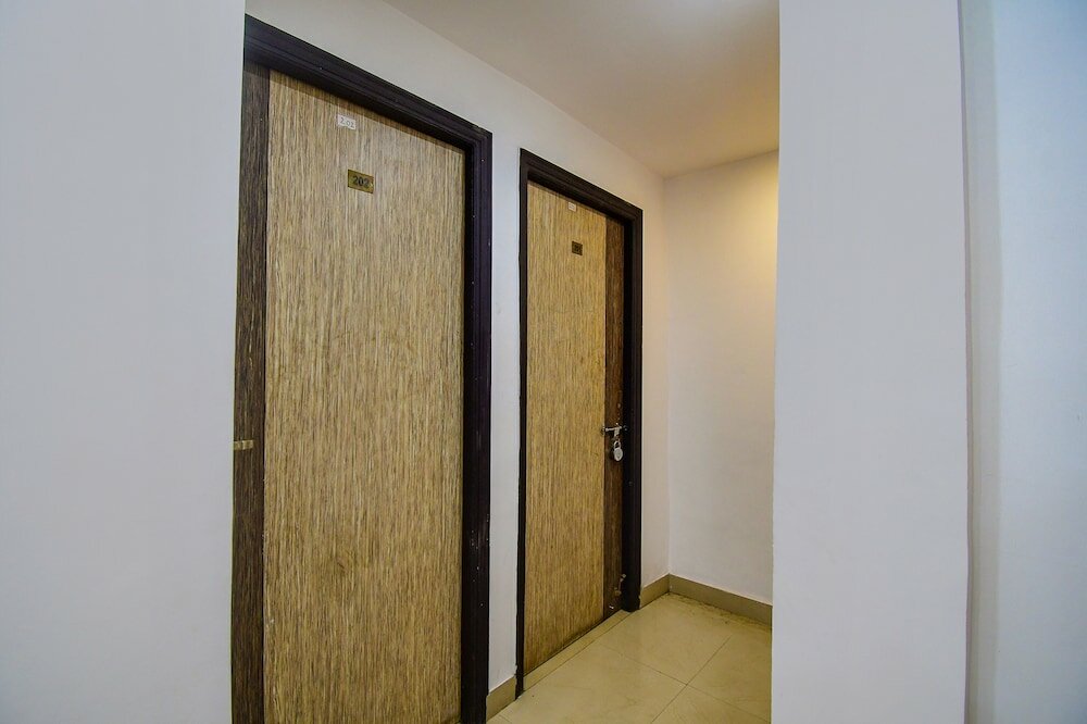 Фото Fabhotel Adri Hotels