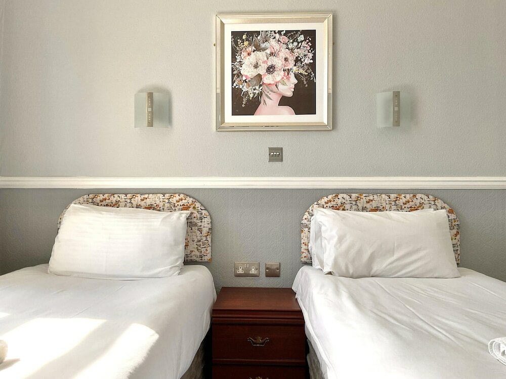 Фото Ashton Court Hotel