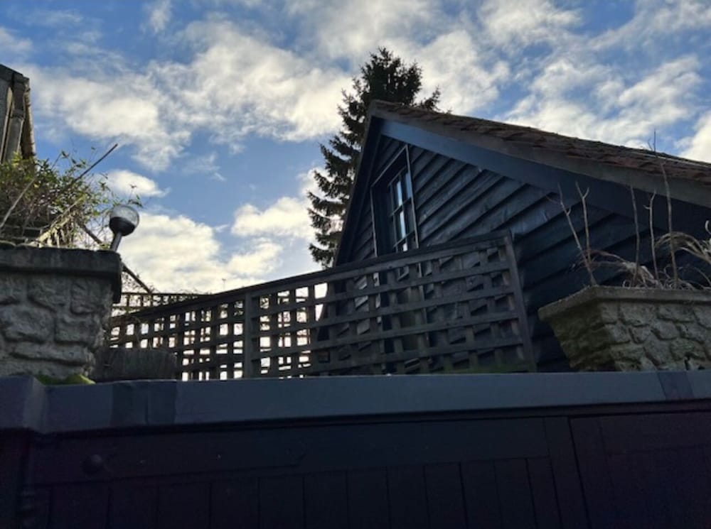 Фото Two Storey Annex