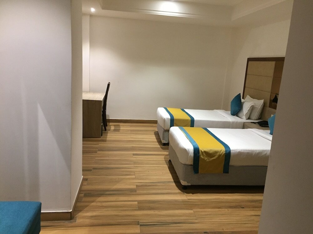 Фото Arcadia Hotel