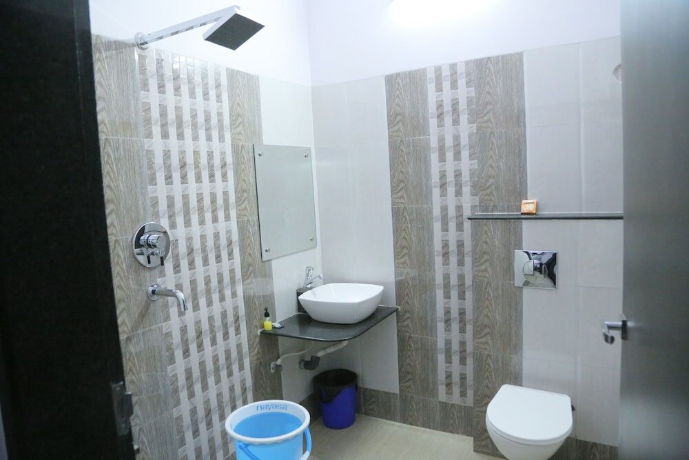 Фото Hotel Saraogi