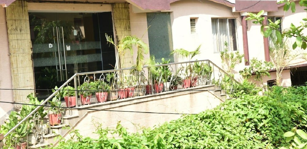 Фото Hotel Mahabir Galaxy