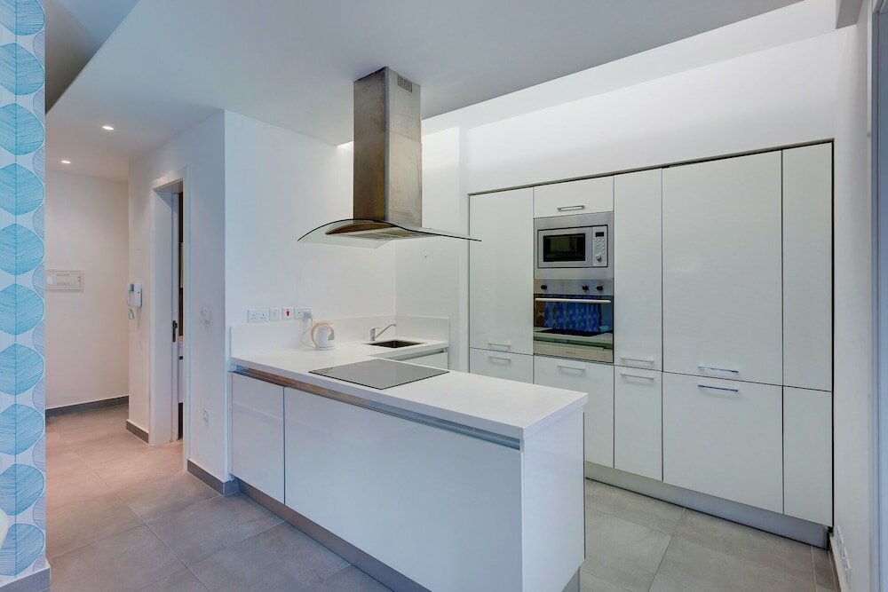 Фото Cozy 1 Br Apartment in St Julians, Best Location