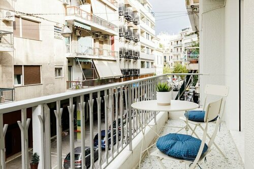 Upstreet Hidesign Acropolis Apartment