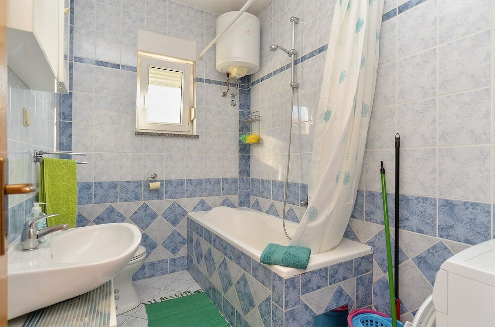 Фото Apartment 1982