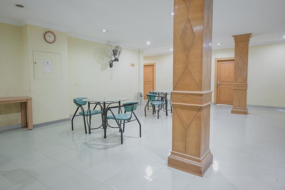 Фото RedDoorz Plus near Tugu Tari TheHok Jambi