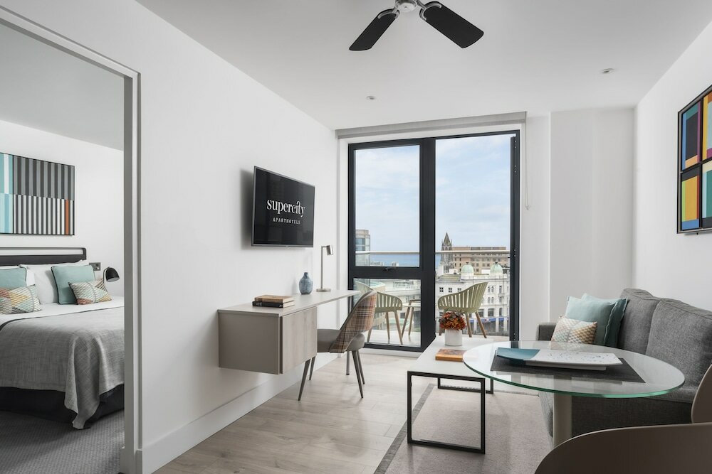 Фото Q Square by Supercity Aparthotels