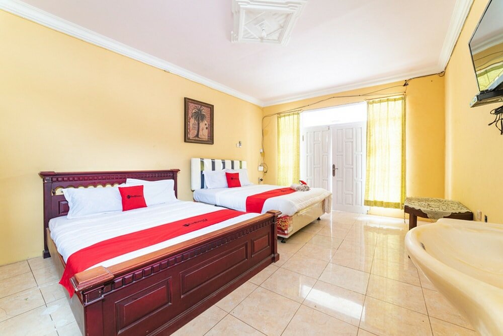 Фото RedDoorz Syariah near Balai Kota Batu