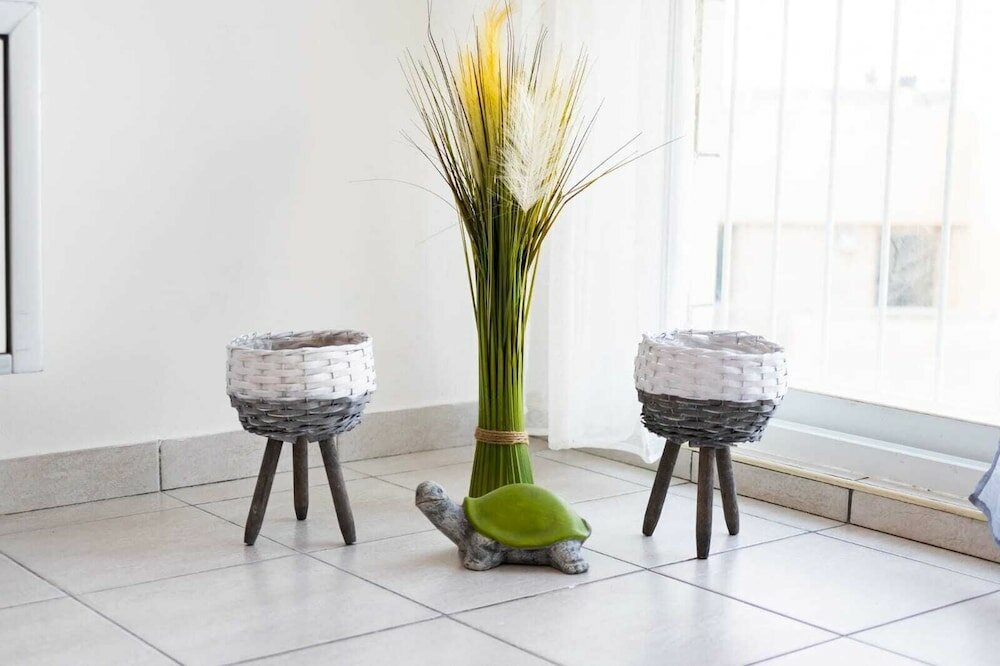 Фото Art Apartment Near Mamila best Location 1