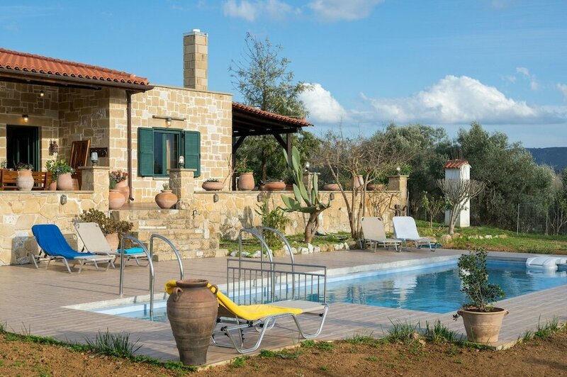 Гостиница Athina Traditional Villa в Ханье