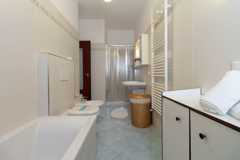 Фото Mamma Ciccia Holiday Home - Lake Front Apartment