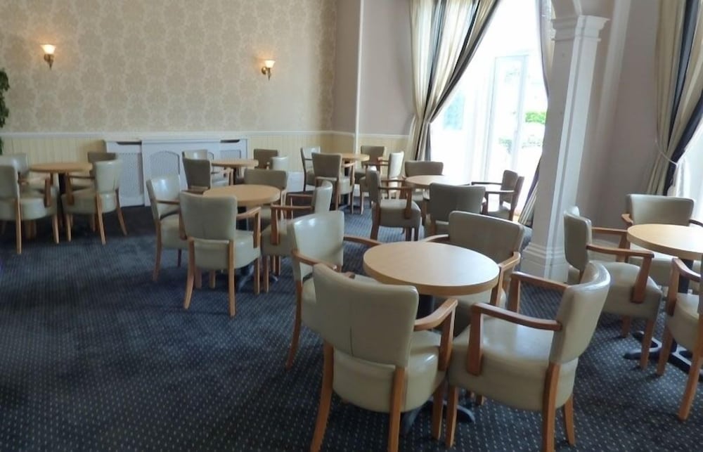 Фото Nethway Hotel