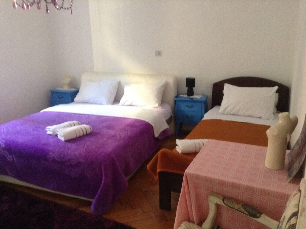 Фото Madona Top Center