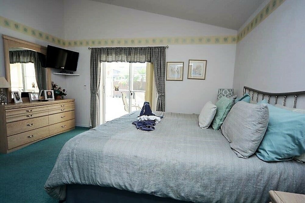 Фото 663 4-bedroom Pool Home, Eagle Pointe Kissimmee