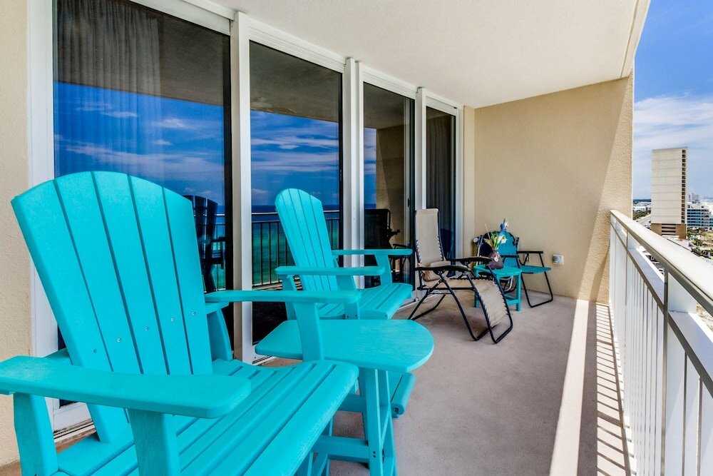 Фото Emerald Beach by Forehand Rentals