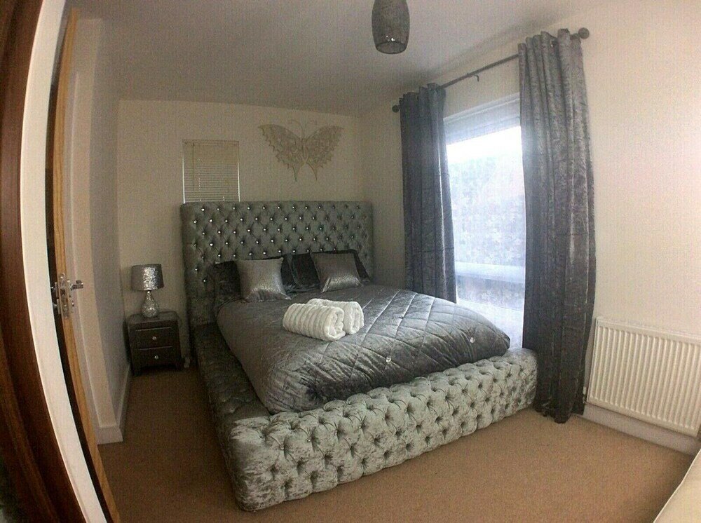 Фото Igloo CityCroft Luxury Townhouse