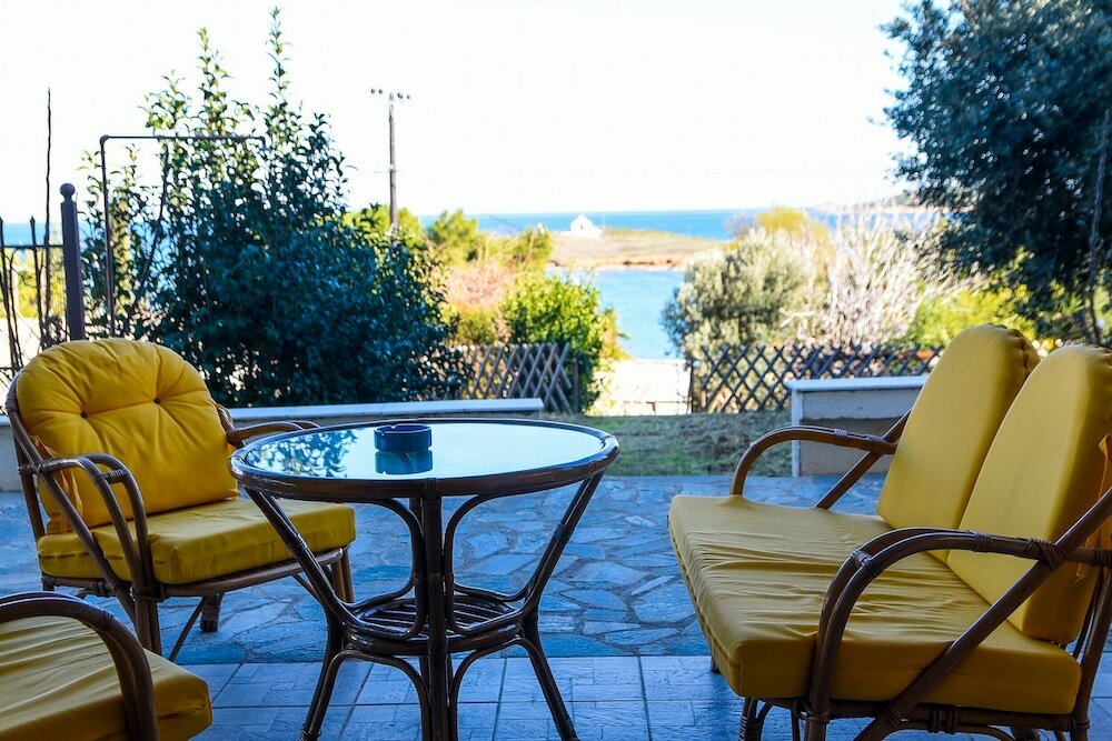 Фото Areos Galaxy Apartments With Beach View