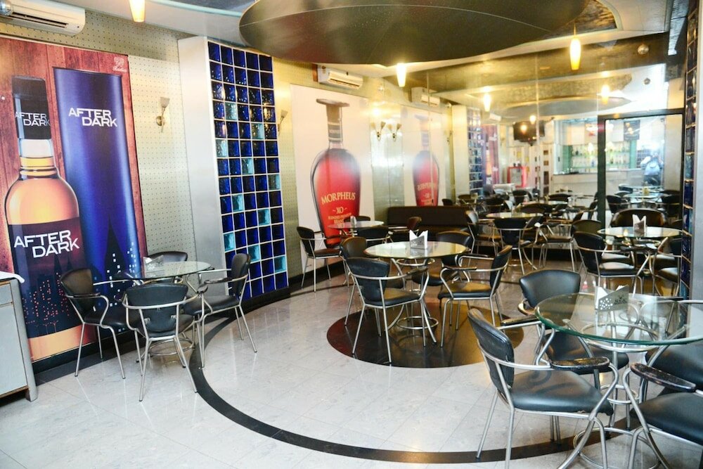 Фото Goa Woodlands Hotel