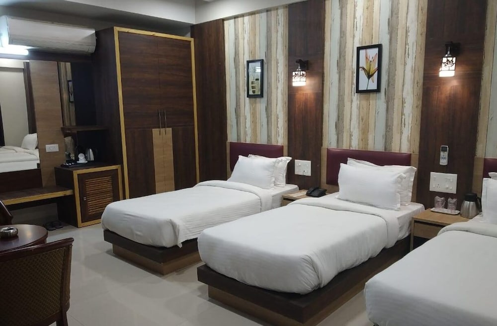 Фото Hotel Shiv Palace
