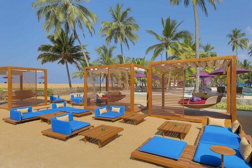 Гостиница Avani Kalutara Resort в Калутаре