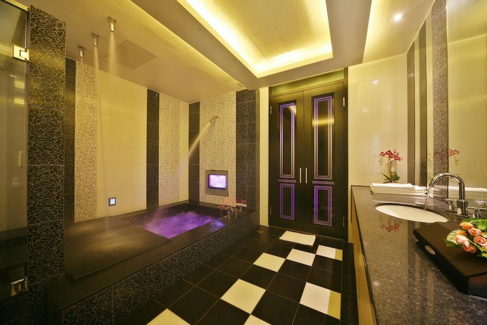 Фото Shining Motel