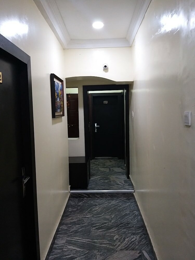 Фото Mitos Luxury Suites