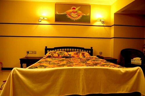 Гостиница Hotel Elite International Thrissur